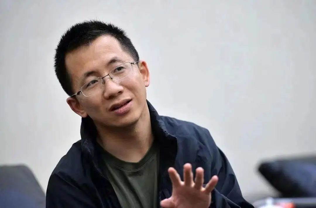 馬斯克垂簾Twitter,社交媒體集齊四大天王